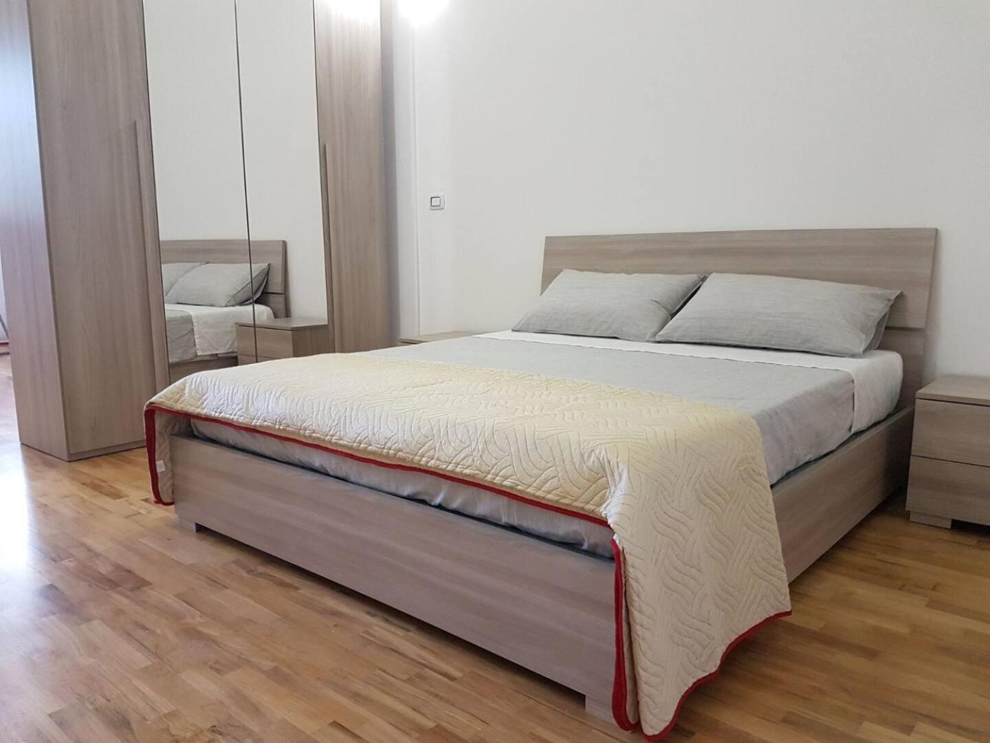 Domus Irnerio I Tassa Di Soggiorno Inclusa Nel Prezzo I Bologna Bagian luar foto